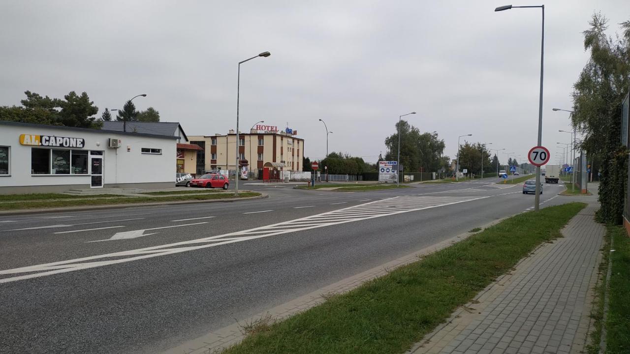 Hotel Eden 24H Rzeszow Luaran gambar