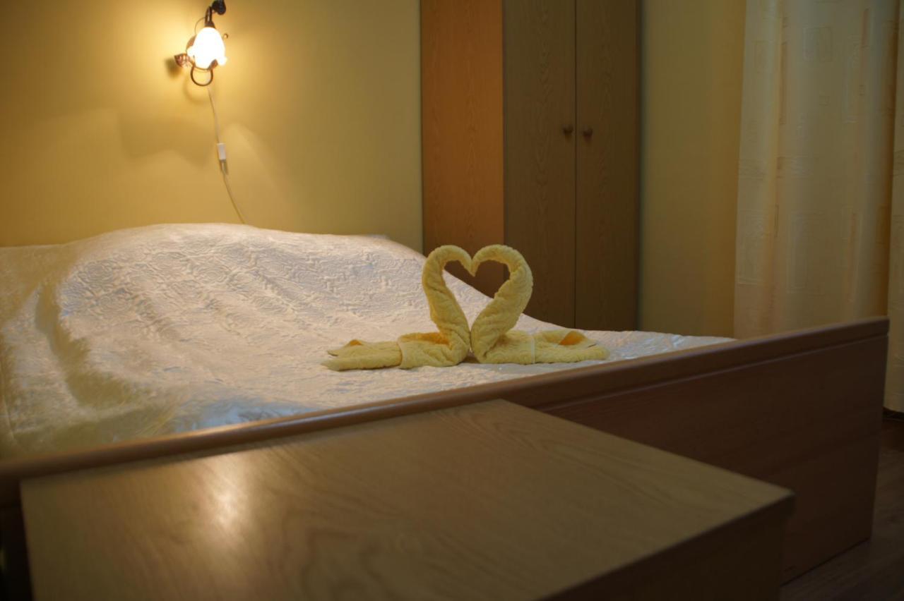 Hotel Eden 24H Rzeszow Luaran gambar