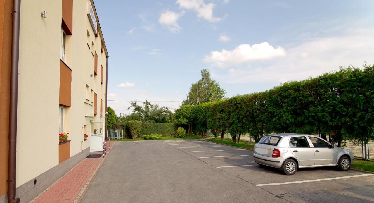 Hotel Eden 24H Rzeszow Luaran gambar
