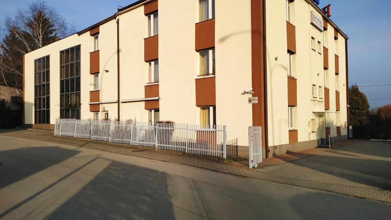 Hotel Eden 24H Rzeszow Luaran gambar