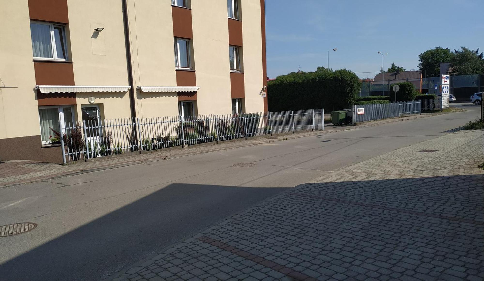 Hotel Eden 24H Rzeszow Luaran gambar