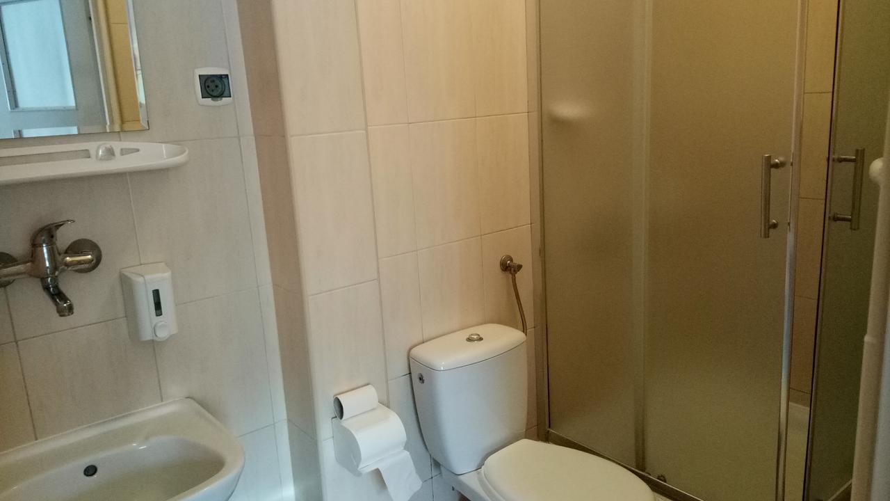 Hotel Eden 24H Rzeszow Luaran gambar