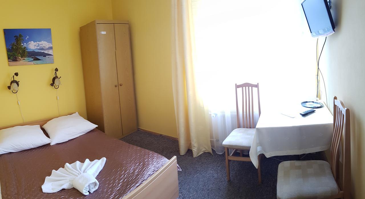 Hotel Eden 24H Rzeszow Luaran gambar